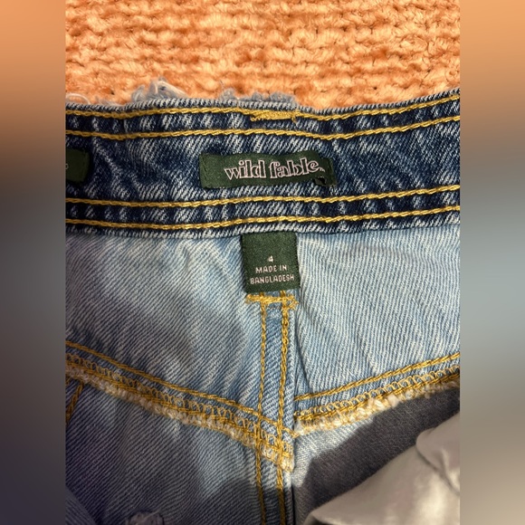 Wild fable size 4 hardly worn NO FLAWS like new - Picture 3 of 4